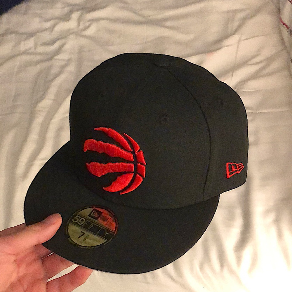 Toronto Raptors Fitted Hat